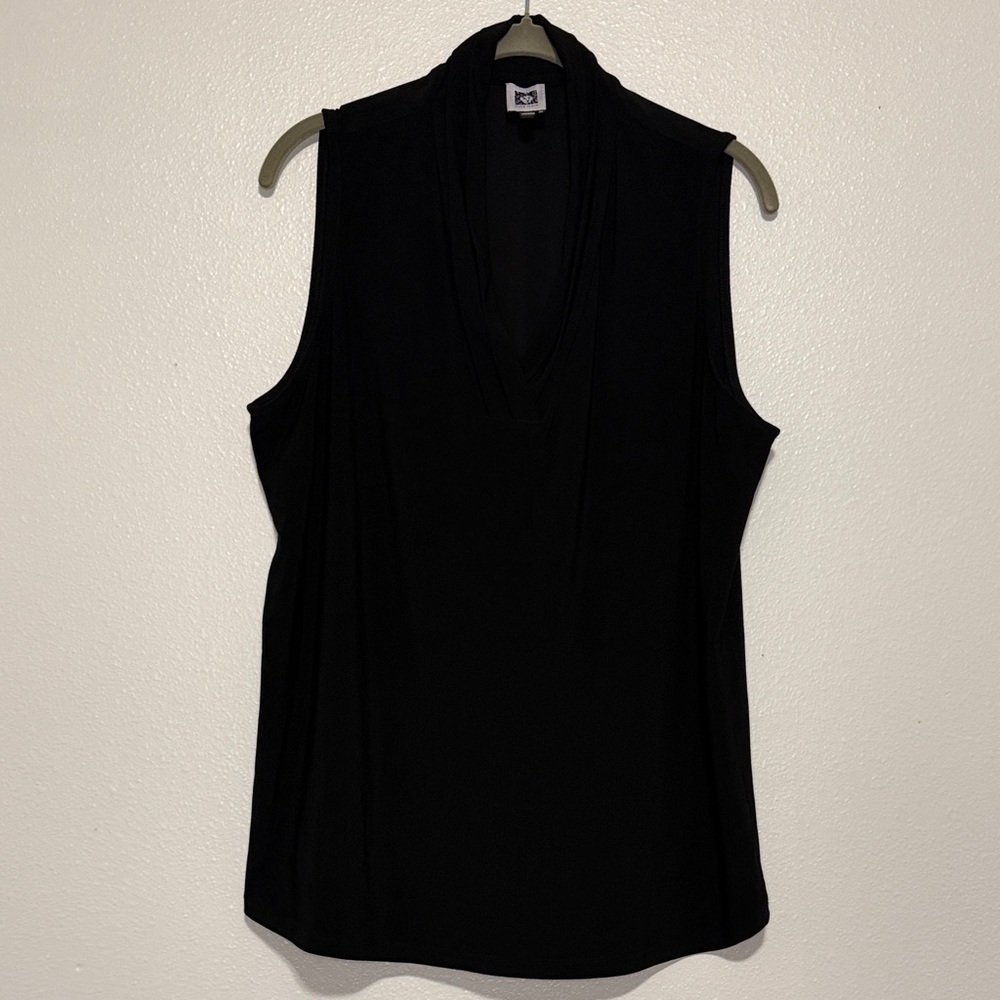 Anne Klein Black Sleeveless V-Neck Draped Tank
